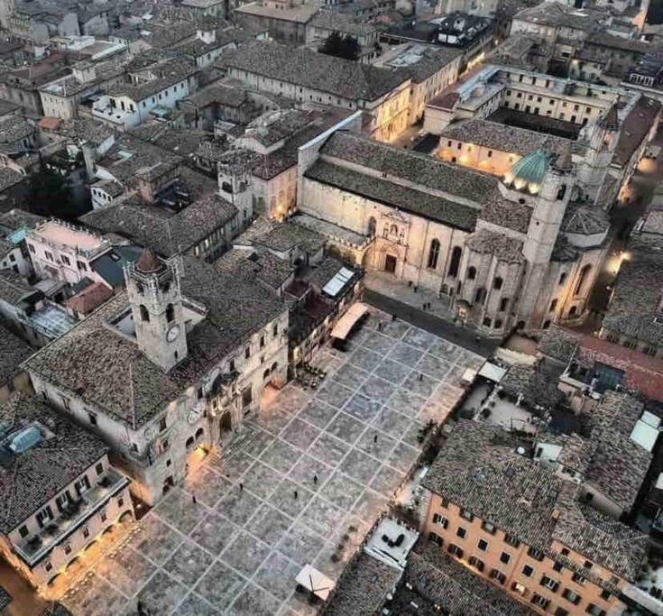 L'Attico Sul Fiume Center Home Ascoli Piceno Eksteriør bilde